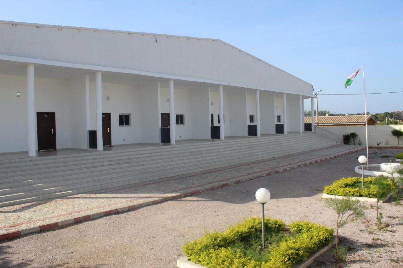 Complexe Hotelier Olympe Korhogo Esterno foto