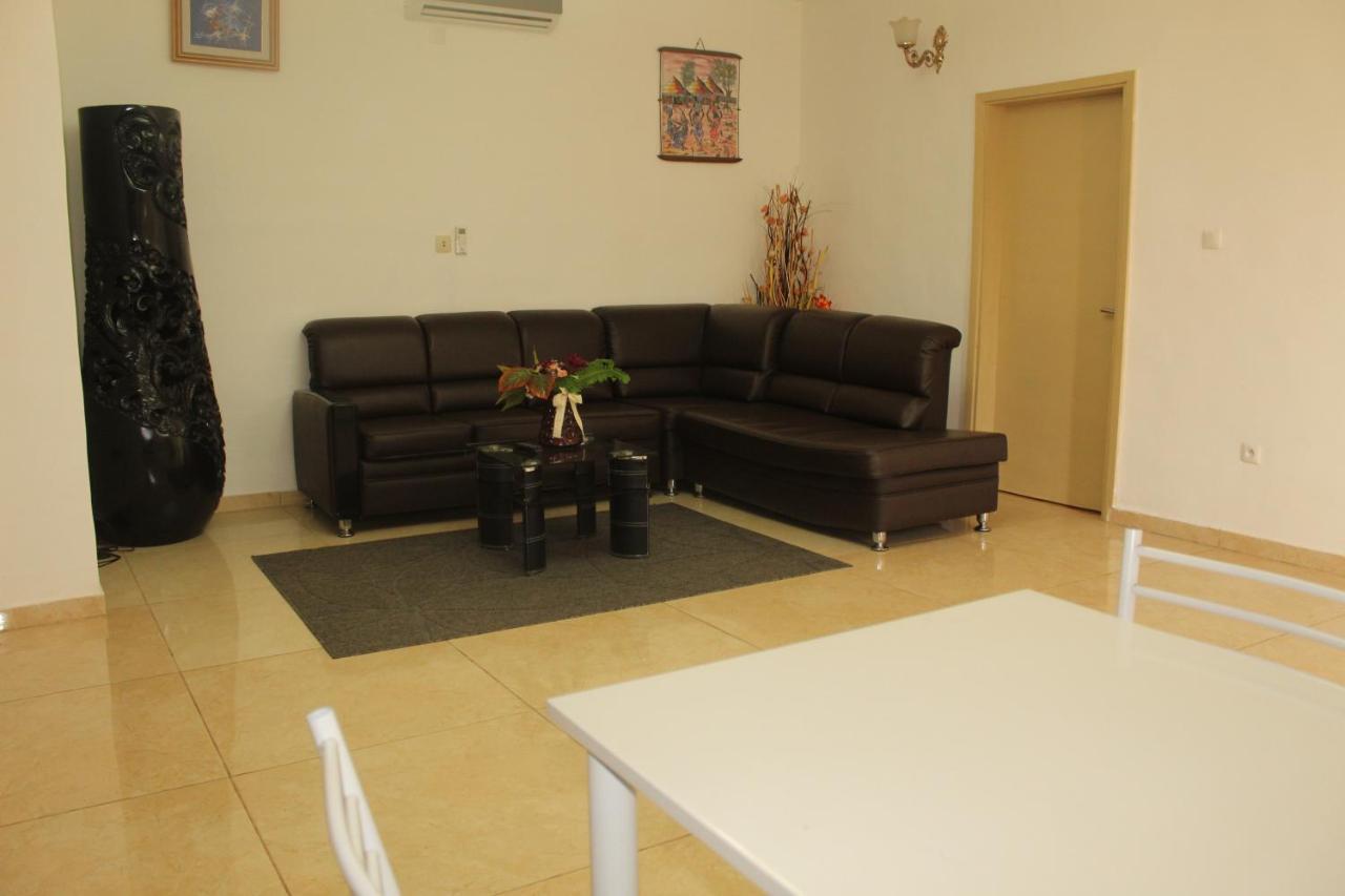 Complexe Hotelier Olympe Korhogo Esterno foto