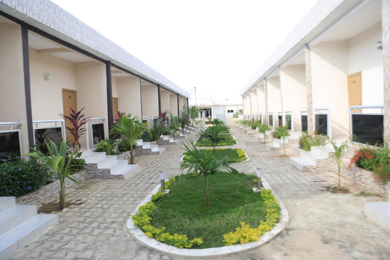 Complexe Hotelier Olympe Korhogo Esterno foto