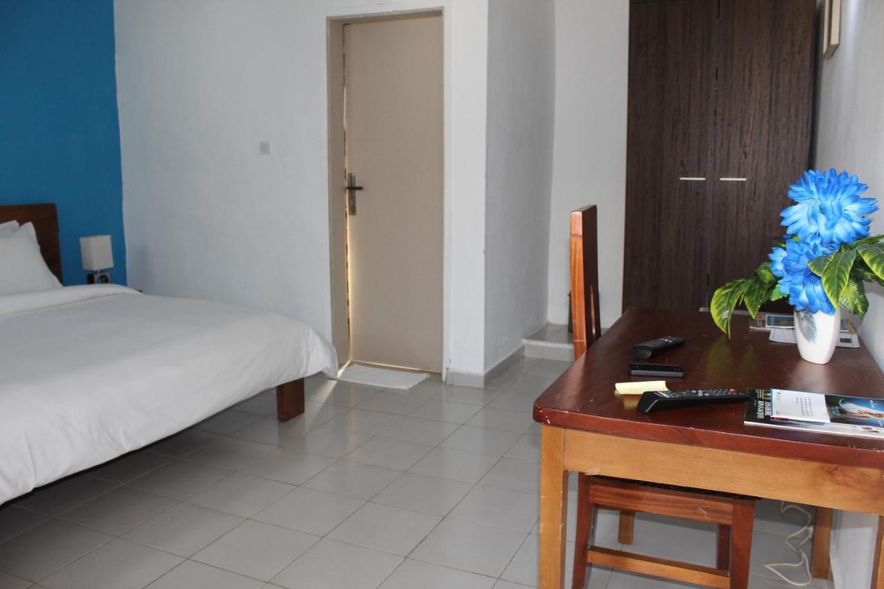 Complexe Hotelier Olympe Korhogo Esterno foto