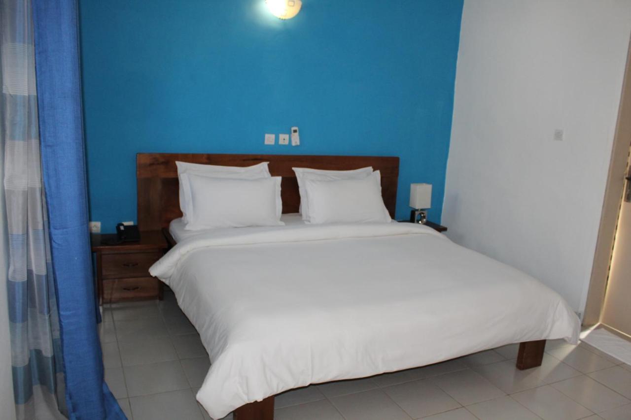 Complexe Hotelier Olympe Korhogo Esterno foto