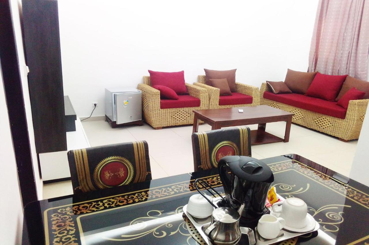 Complexe Hotelier Olympe Korhogo Esterno foto