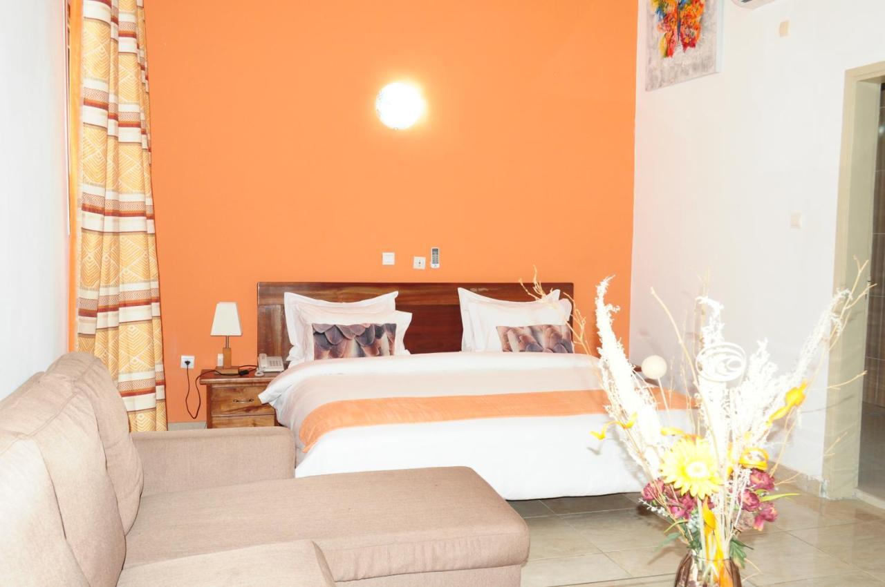 Complexe Hotelier Olympe Korhogo Esterno foto
