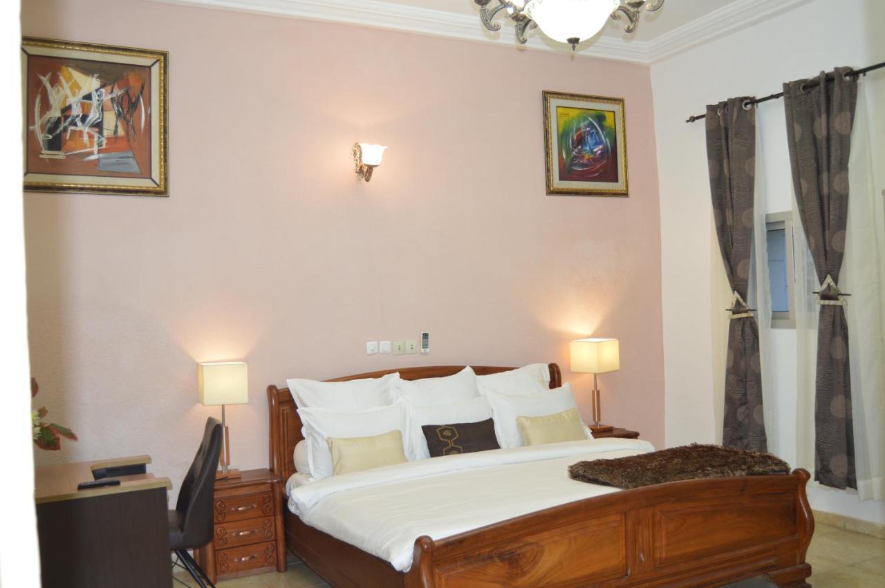 Complexe Hotelier Olympe Korhogo Esterno foto