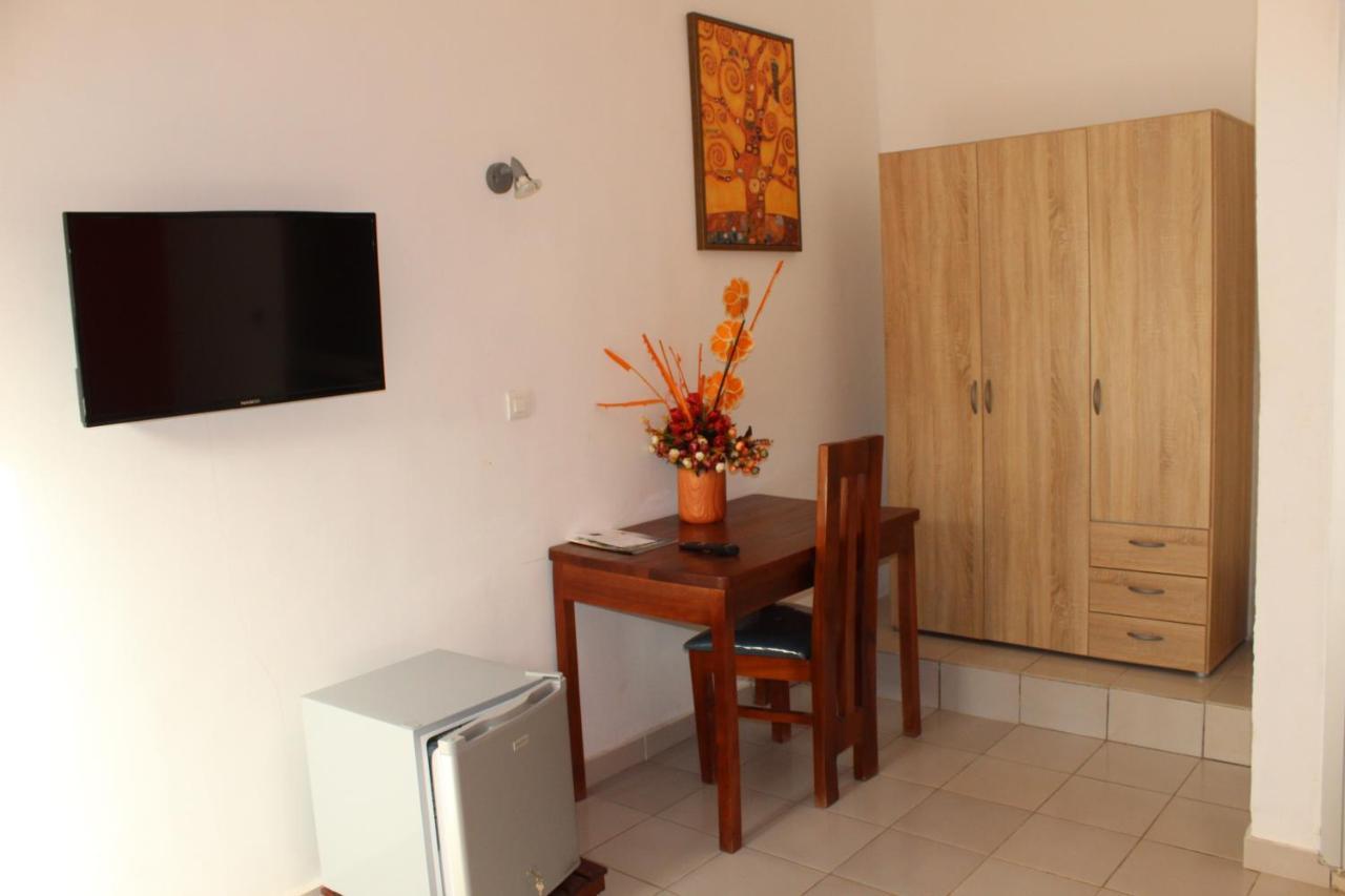 Complexe Hotelier Olympe Korhogo Esterno foto